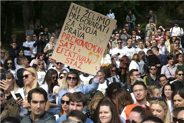 Počeo prosvjed mladih liječnika koji traže reformu zdravstvenog sustava