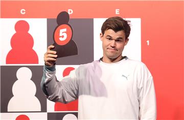 Šah - Turnir prvaka: U finalu Carlsen - Erigaisi  