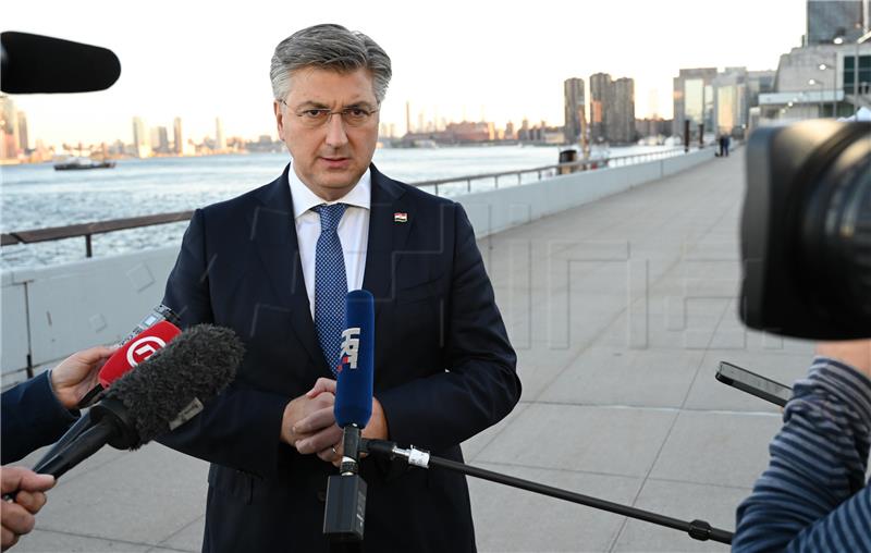 Plenković: oni u BiH koji smatraju da je kasno za bonske ovlasti žele status quo