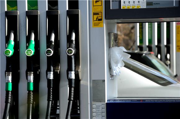 Prices of diesel, petrol reduced by around HRK 0.10, says Plenković