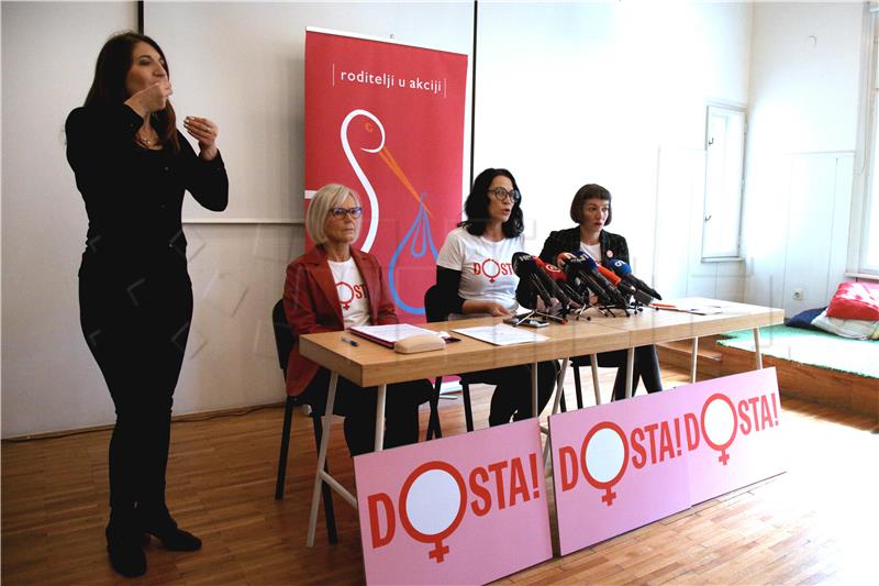 Konferencija za medije inicijative DOSTA!