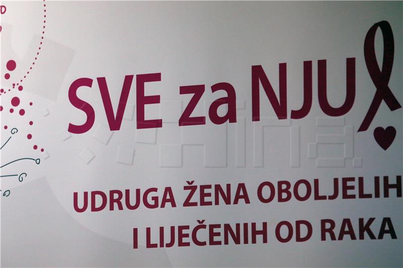 U Petrinji predstavljen projekt "Mama, budi zdrava – Ružičasti listopad 2022."