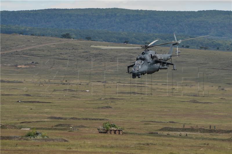 Banožić u Mađarskoj s hrvatskim vojnicima u NATO-ovoj aktivnosti ojačane budnosti