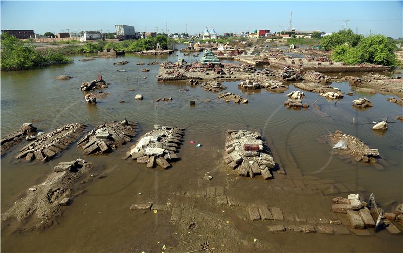 PAKISTAN FLOOD