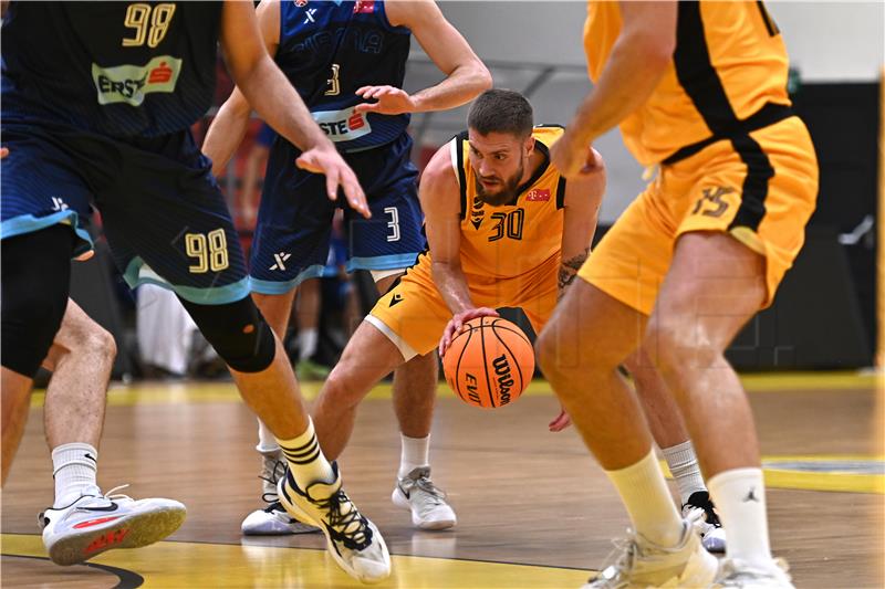 ABA liga: Budućnost s 94-59 uvjerljiva protiv Splita