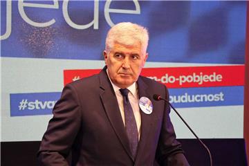 Čović: Štetno za BiH što su Bošnjaci nametnuli Hrvatima Komšića