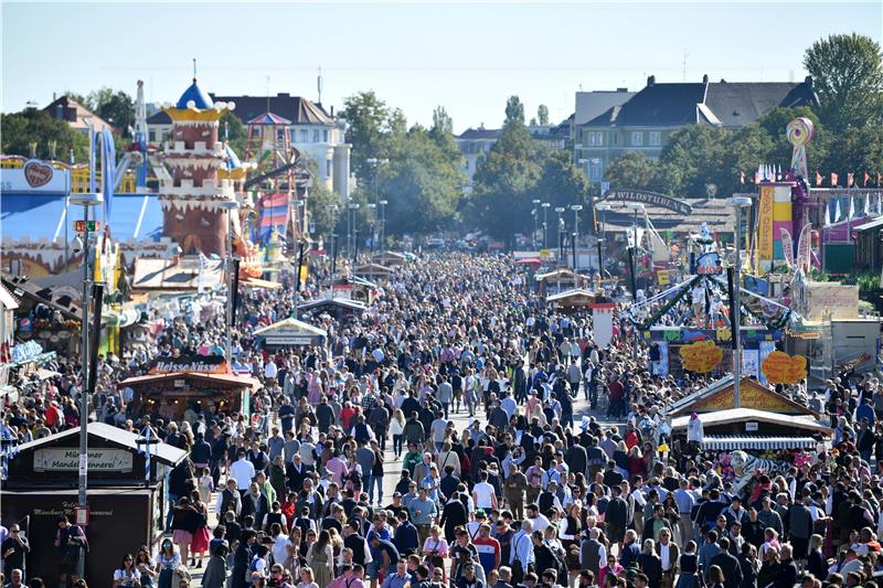 Oktoberfest puni covid odjele u Muenchenu