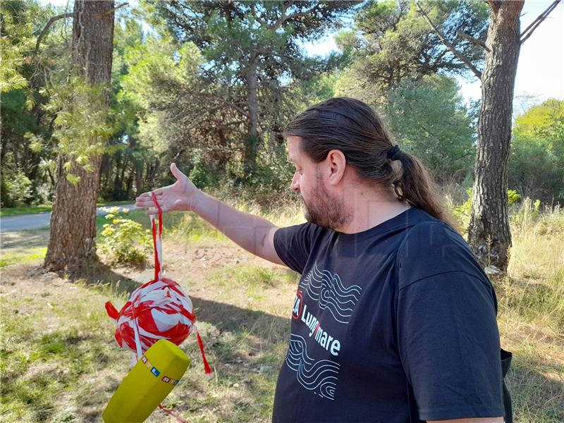 Inicijativa za referendum: Ne stojimo iza postavljenih traka na Lungomaru