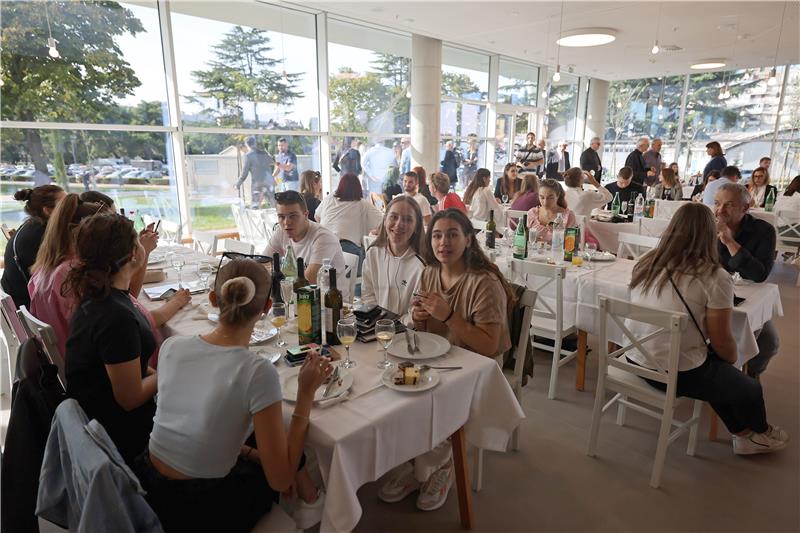 Zadar: Premijer Plenković na otvorenju Studentskog doma i restorana Diadora