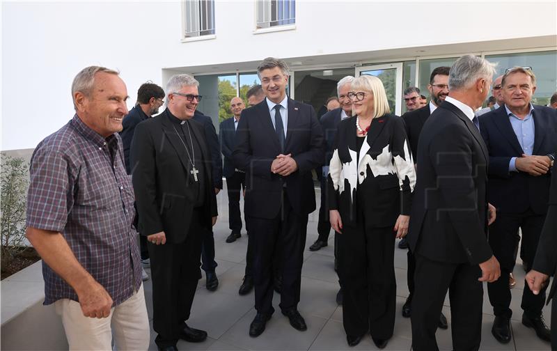 Zadar: Premijer Plenković na otvorenju Studentskog doma i restorana Diadora