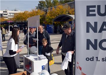 U Osijeku počela informativna kampanja "Euro – naš novac"