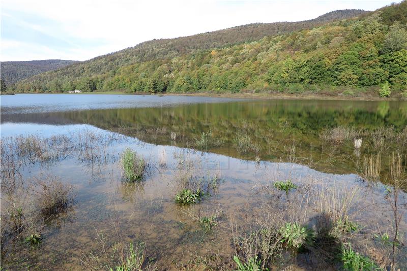 REPORTAŽA: Drežnica: Obilje baštine koja se potiskuje i uništava