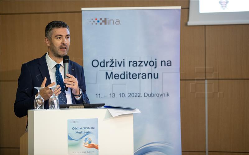 AMAN I HINA, "Održivi razvoj u Mediteranskoj regiji - uloga medija"