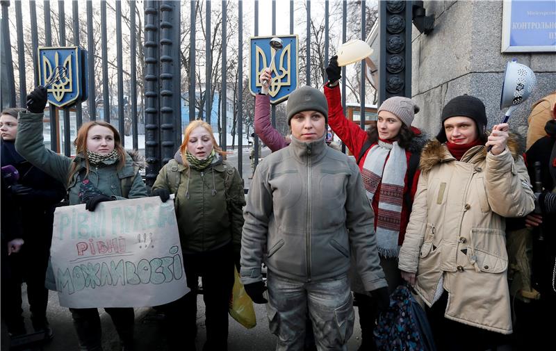 Ukrajinska vojska ima 40,000 žena u svojim redovima