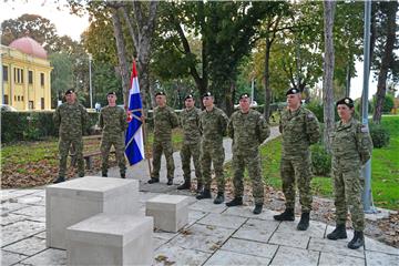 Banožić i sudionici hodnje "Alfred Hill" odali počast poginulim braniteljima