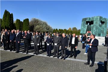 Položeni vijenci na grobu pukovnika Alfreda Hilla