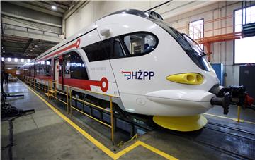 €10 monthly rail fare available for 113,000 undergraduates in Croatia