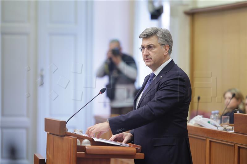 Plenković: Minimalna neto plaća od 1. siječnja raste na 4.220 kn