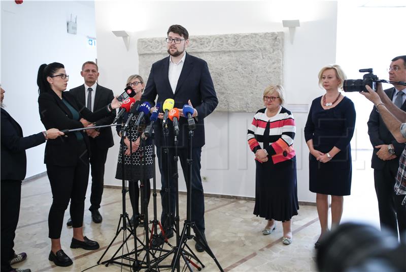 Konferencija za medije saborske oporbe