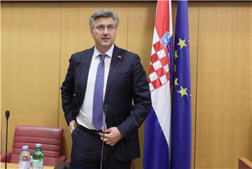 Premijer: Do kraja mandata prosječna neto plaća 8.200 kuna 