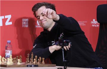 Turnir prvaka: Carlsen lako u polufinale