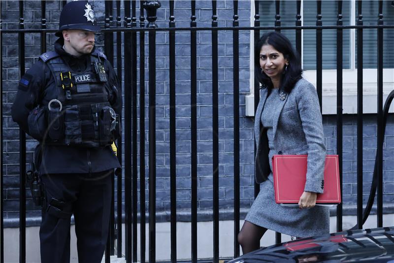 Britanska ministrica unutarnjih poslova Suella Braverman dala ostavku