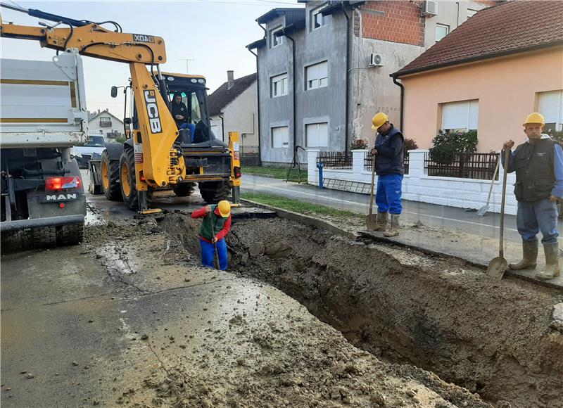 Bjelovar: pukla magistralna vodovodna cijev, Hrebak prozvao Ministarstvo