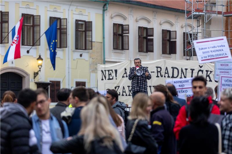 Prosvjed inicijative @Za radnički ZOR na Markovom trgu