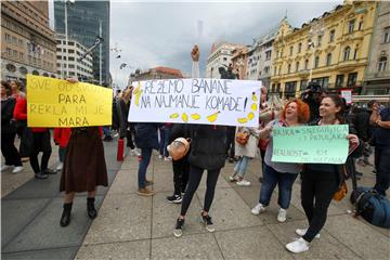 Počeo prosvjed odgojitelja na Trgu bana Jelačića