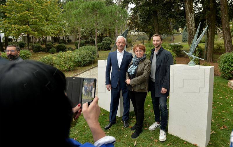 Otkriven spomenik ukrajinskom pjesniku Ivanu Franku u Lovranu