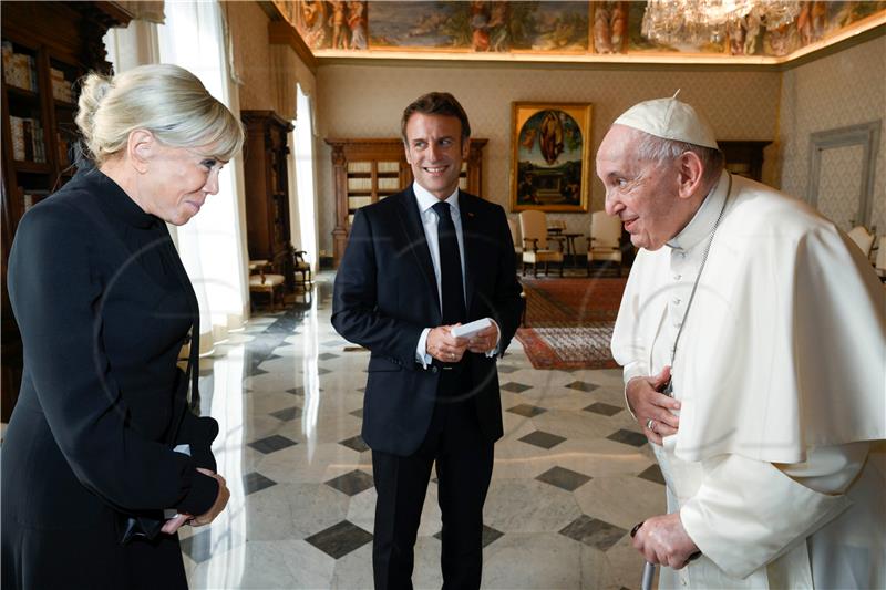 VATICAN FRANCE DIPLOMACY