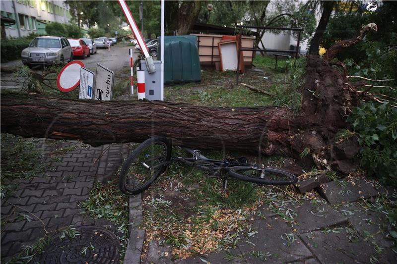 Snažno nevrijeme pogodilo sjevernu Francusku 