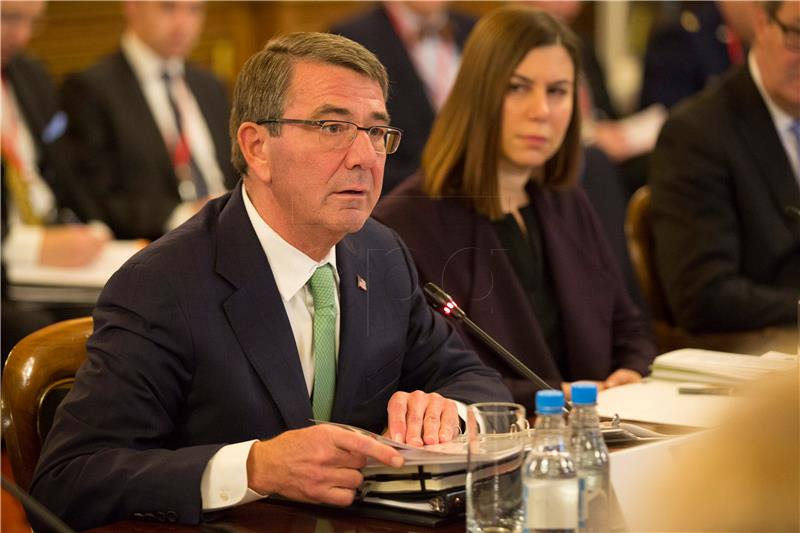 Umro bivši američki ministar obrane Ash Carter