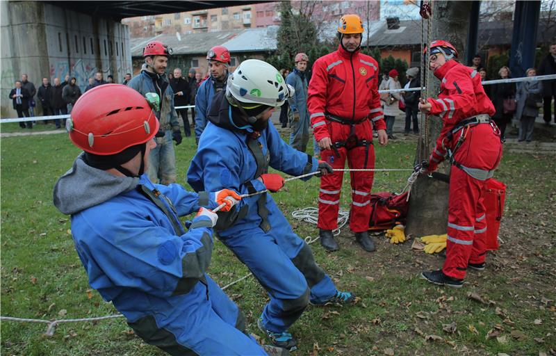 Suradnja Civilne zaštite Ličko-senjske županije i Unsko-sanskog kantona u BiH