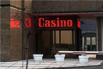 Prijeteći nožem ušao u splitski casino i oteo manje novca, policija ga uhitila