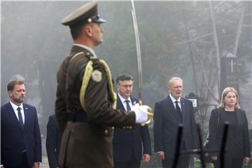 U prigodi Svih svetih premijer Plenković položio vijence na Mirogoju