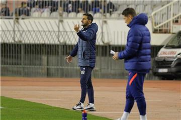 LP mladih: Hajduk u međurundi