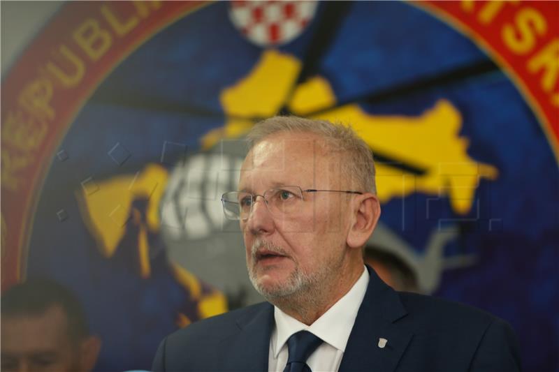 Božinović: Ove godine 50 posto požara više nego lani