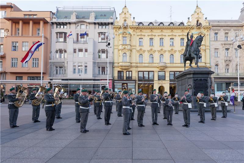 Koncert vojnih orkestara Hrvatske i Austrije