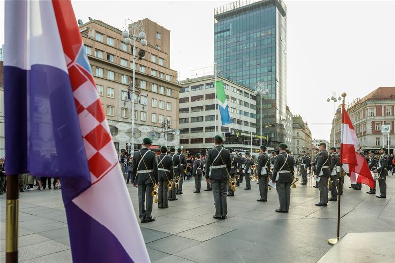 Koncert vojnih orkestara Hrvatske i Austrije