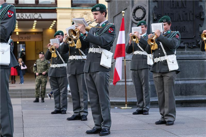 Koncert vojnih orkestara Hrvatske i Austrije