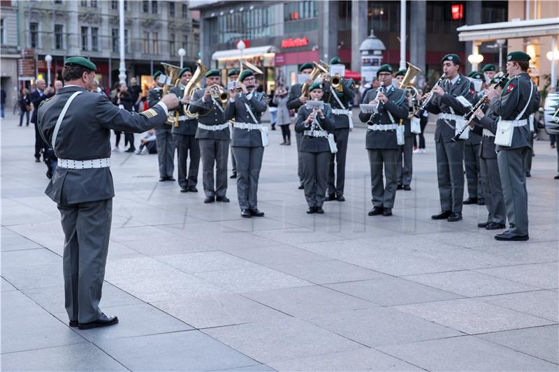 Koncert vojnih orkestara Hrvatske i Austrije