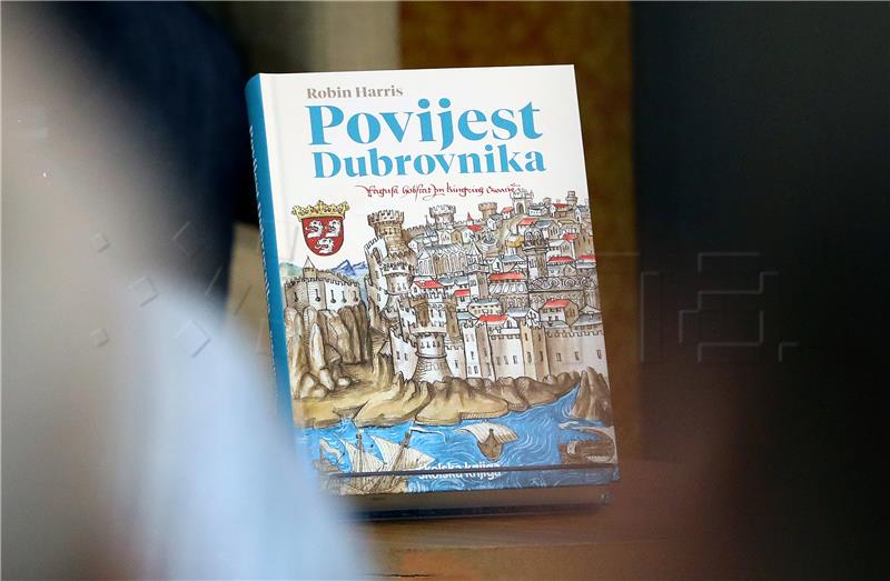 INTERLIBER Predstavljena knjiga Robina Harrisa "Povijest Dubrovnika"