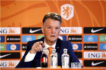 SP Katar: Van Gaal vodi ozlijeđenog Depaya, izostavio vratara Cillessena