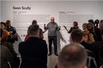 Sean Scully: Od teškog djetinjstva do svjetske slave