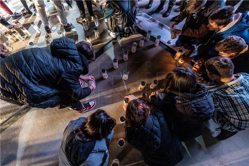 Dan sjećanja na žrtvu Vukovara i Škabrnje u Zagrebu