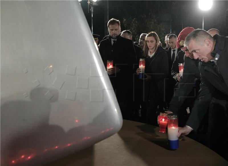 U vukovarskoj bolnici zapaljene svijeće