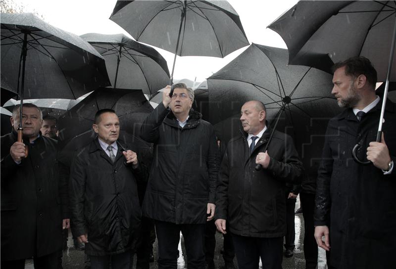 Thousands join commemorative march through Vukovar