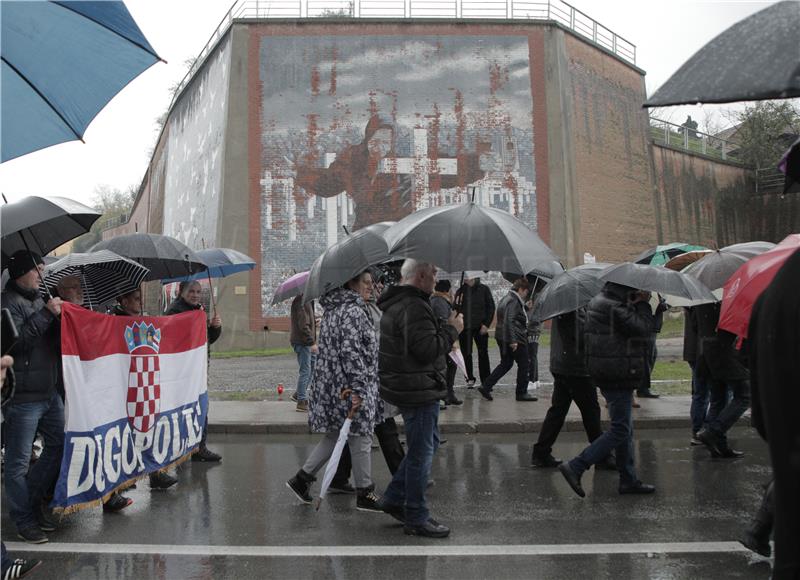 Vukovar: Krenula Kolona sjećanja