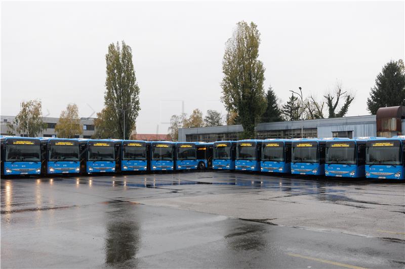 Predstavljeni novi niskopodni autobusi ZET-a